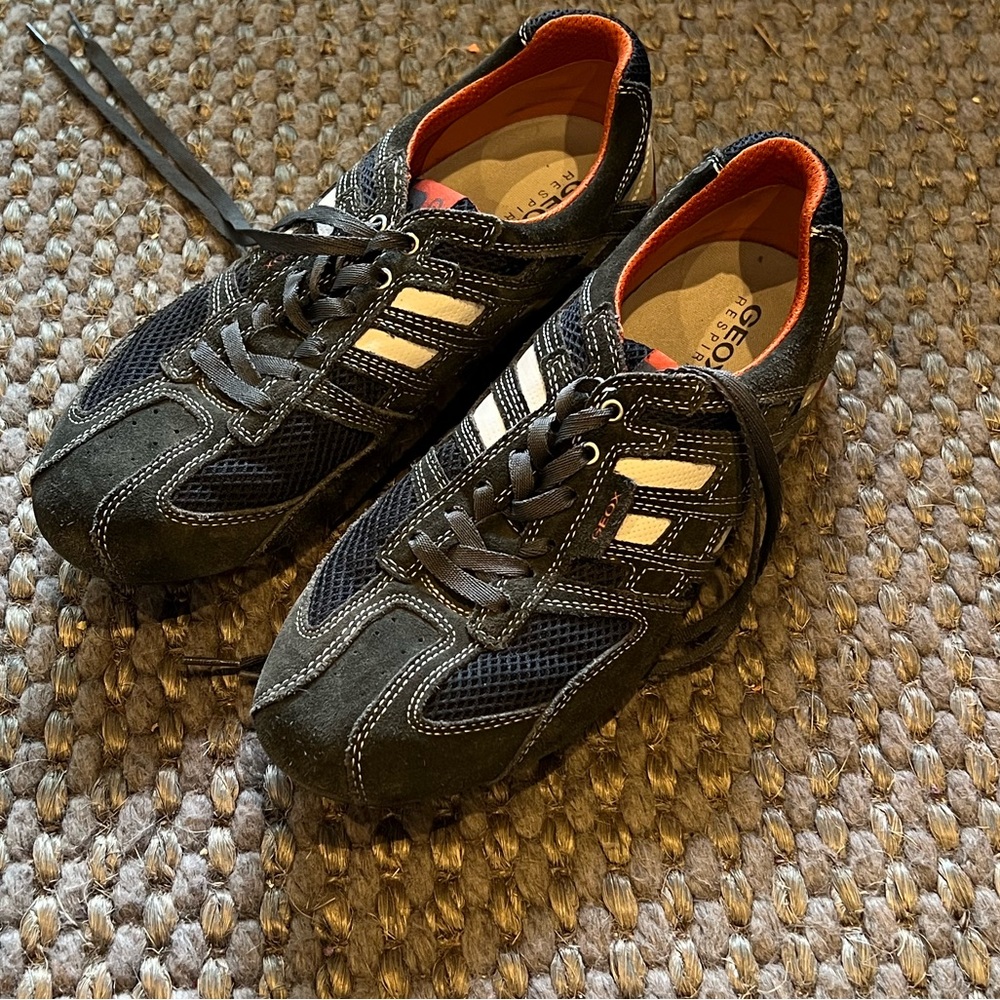 Barely worn Geox men’s shoes